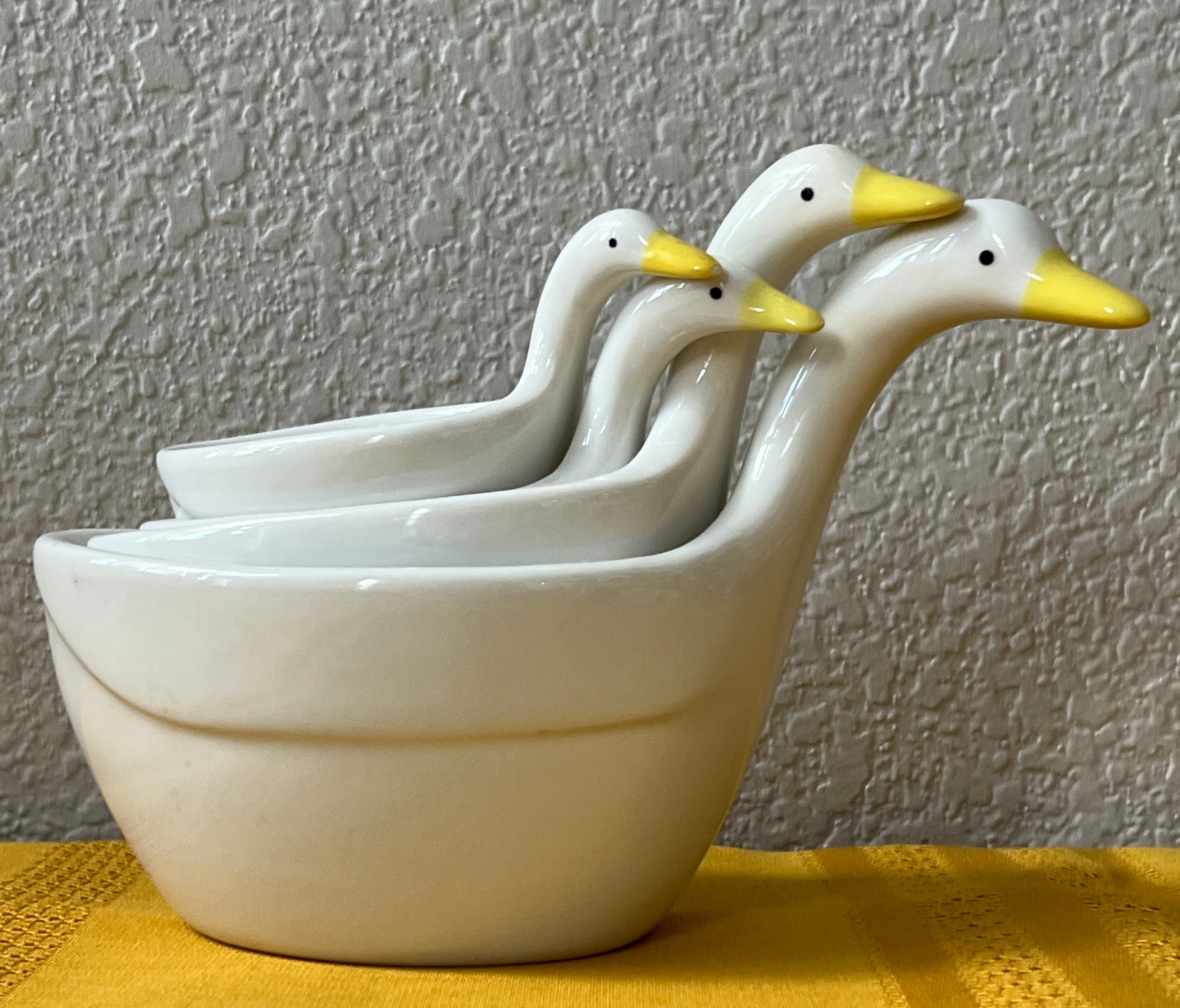 Anthropologie by Biscuit Ceramic Goose Nesting Measuring Cups Set of 4