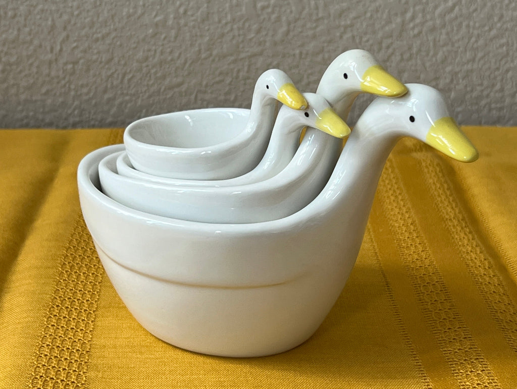 Anthropologie by Biscuit Ceramic Goose Nesting Measuring Cups Set of 4