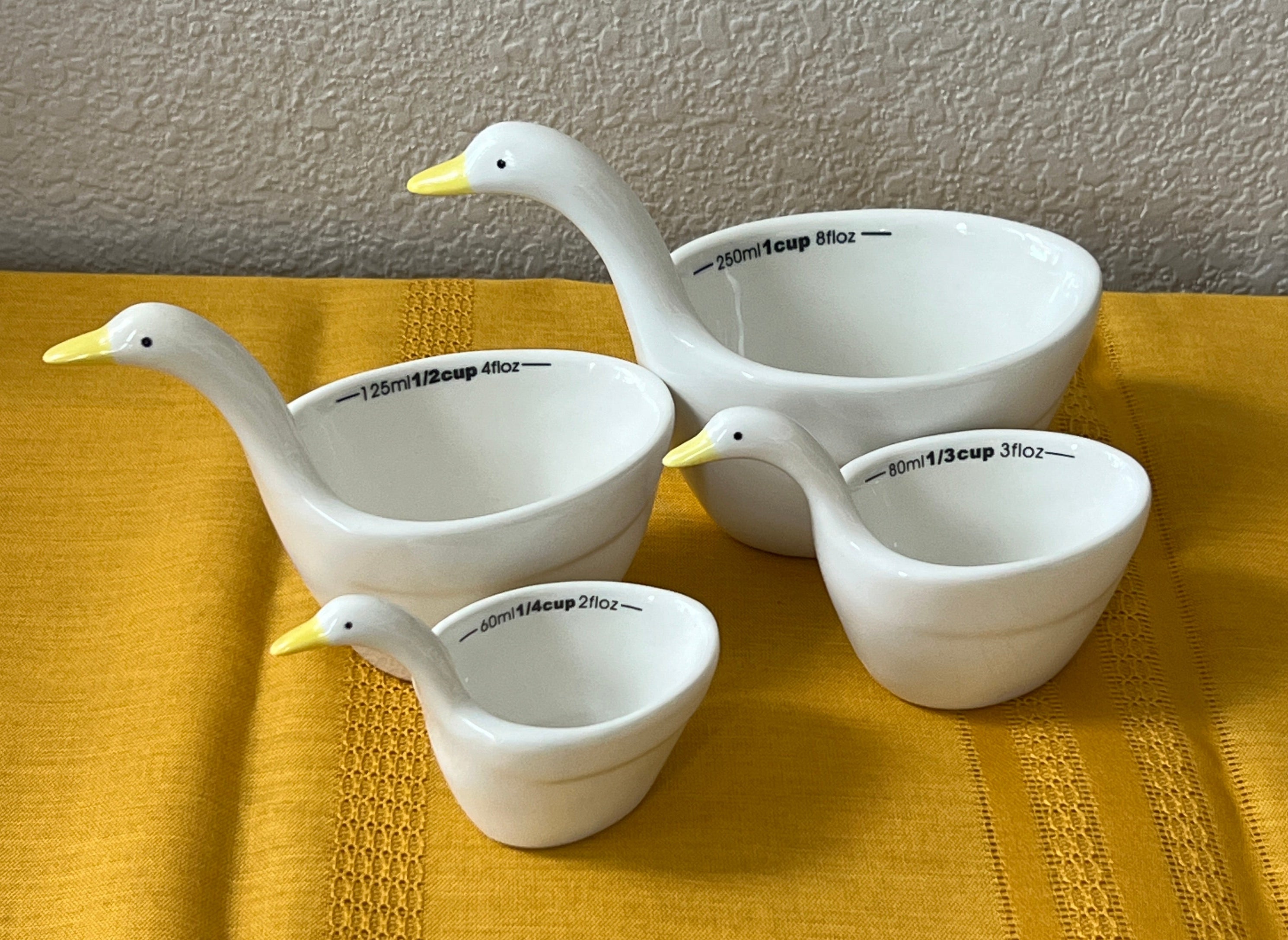 Anthropologie by Biscuit Ceramic Goose Nesting Measuring Cups Set of 4