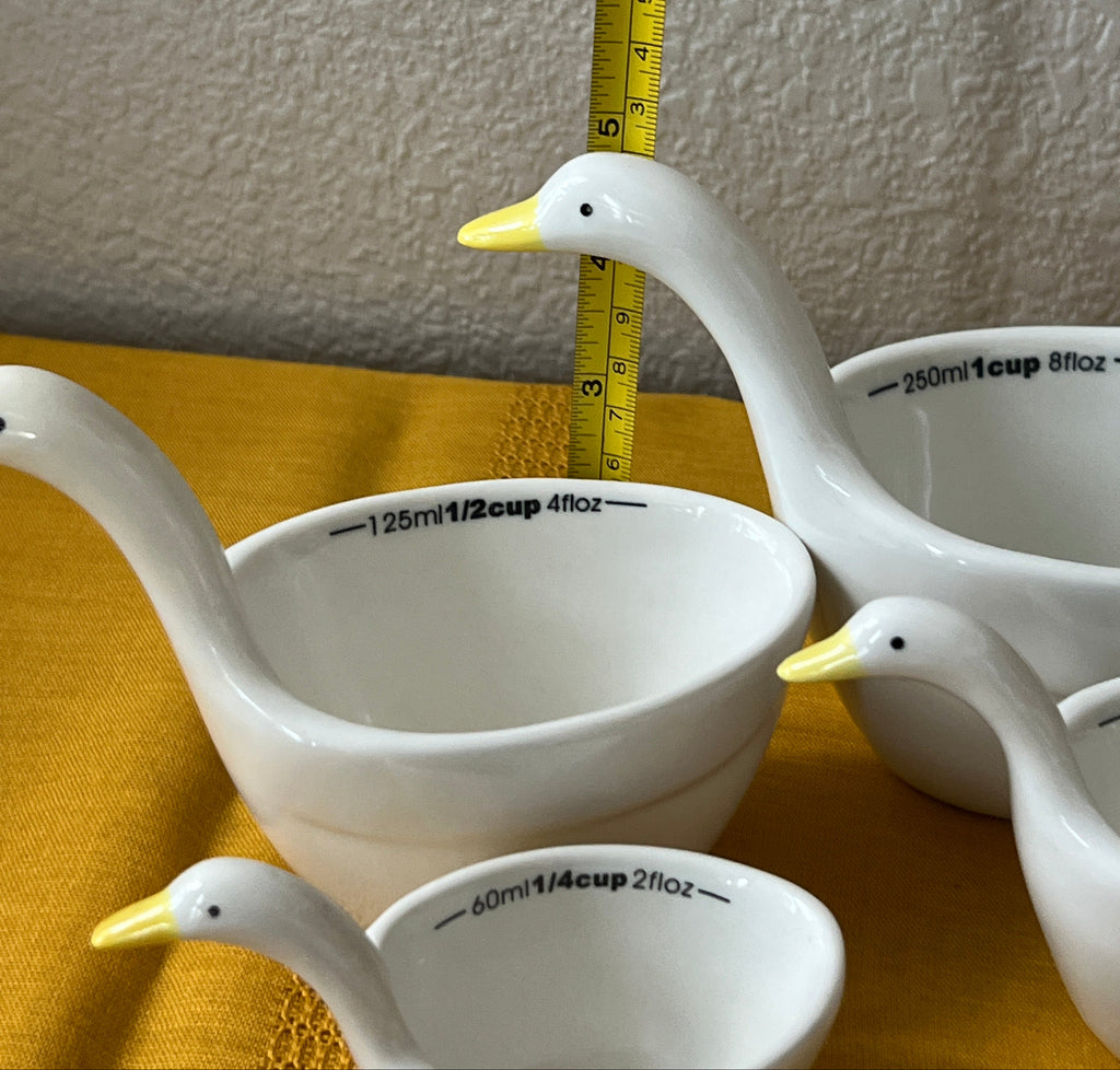 Anthropologie by Biscuit Ceramic Goose Nesting Measuring Cups Set of 4